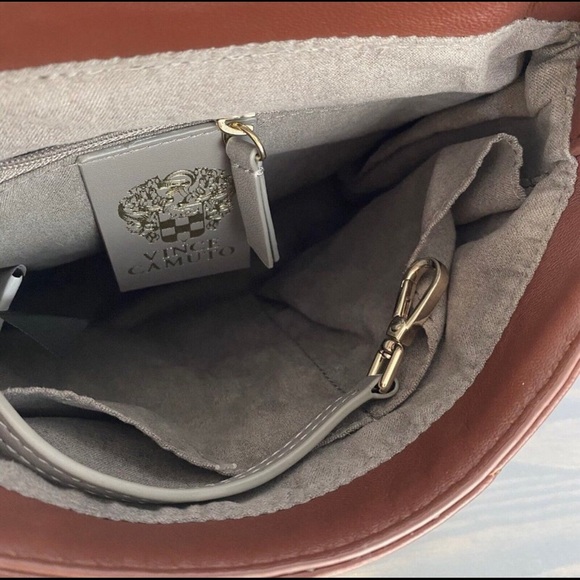 🤎 NWT VINCE COMUTO QUILTED BROWN LEATHER CROSSBODY BAG! - Picture 6 of 6